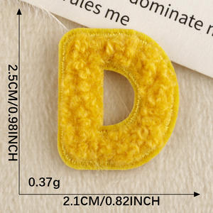 Vente chaude petite taille fer sur multicolore Chenille lettre patchs pour serviette alphabet broderie vêtements - Product Image 4