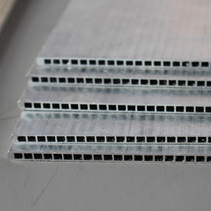<span class=keywords><strong>Tube</strong></span> en <span class=keywords><strong>aluminium</strong></span> microcanal anodisé anti-corrosion de qualité industrielle pour radiateur de camion, matériau de refroidissement – Stock usine - Product Image 1