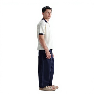 เสื้อเชิ้ตผู้ชายผ้าเนื้อนุ่มถักน้ำหนักเบา 220 กรัม ระบายอากาศได้ดี ดีไซน์ผสมโพลีเอสเตอร์และคอตตอน แขนสั้น สวมใส่สบาย เหมาะสำหรับใส่ในชีวิตประจำวัน - Product Image 3