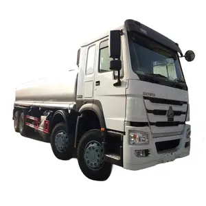 豪沃中国重汽6x4 8x4 30000ltrs 6000加仑水箱卡车待售