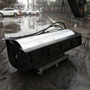 Skid Steer Roller Vibrator dengan Drum Halus, Alat Pengeriting Mini Baja Jalanan - Product Image 2