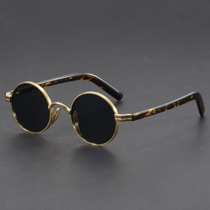 Retro <strong>Small</strong> Round Frame Tortoiseshell Temples Men's Hip-hop Round <strong>Sunglasses</strong> with UV protection - Product Image 2