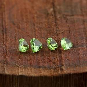 YASHEE Peridoto en forma de pera de 6x4 mm, piedra preciosa suelta verde natural para la fabricación de joyas - Product Image 2
