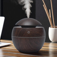 Mini Diffuseur d'Air 130 ml Humidificateur Grain de Bois Forme Champignon Diffuseur de Parfum Portable Électrique pour Huiles Essentielles