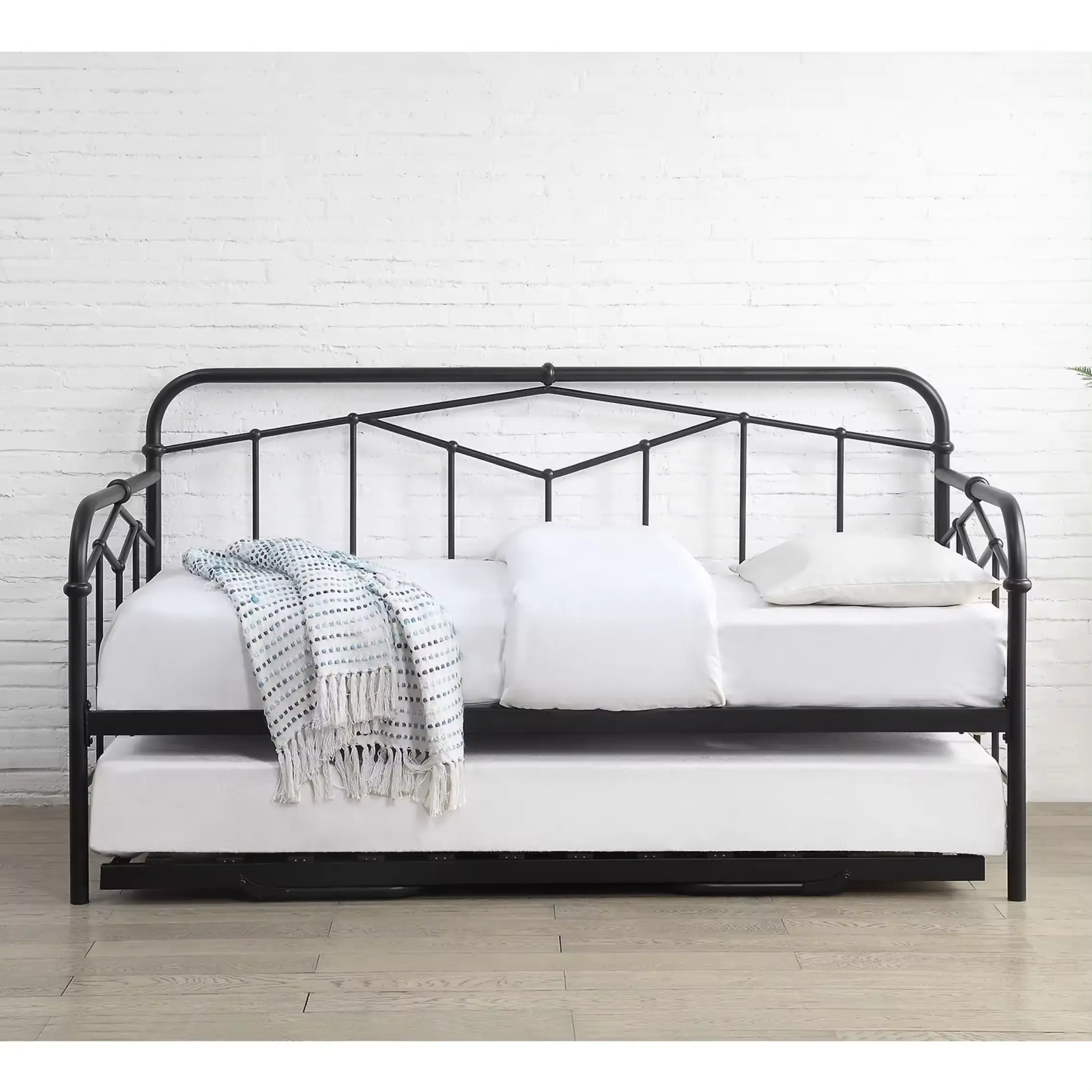 High Quality Classic Modern Style Single Size Black Bronze Wrought Iron Sofa Bed Metal Bed With Trundle