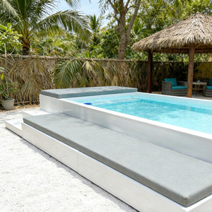 Piscine hors sol avec canapé et chauffage – Idéale pour les hôtels et complexes hôteliers, avec pompe, filtre et jeux d'eau - Product Image 1