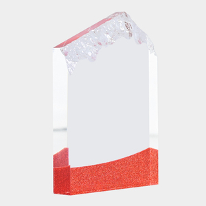 Trofeo de Acrílico Transparente con Logotipo Personalizado, Placa de Cristal con Forma de Pico de Montaña, Premio con Base de Arena Roja Brillante para Empresas - Product Image 1