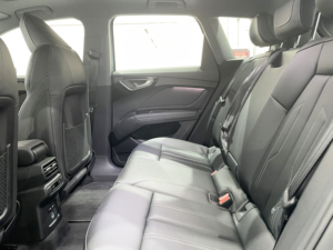 Auto Usado <span class=keywords><strong>Audi</strong></span> <span class=keywords><strong>Q4</strong></span> E50 SUV Eléctrico Automático para Uso Diario con Inspección de Calidad, Rendimiento Suave y Duradero - Product Image 5