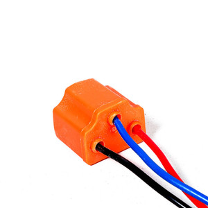 H4 gốm cắm H4 Hi/lo Led Đèn Pha Sương Mù Ánh sáng Ổ cắm bóng đèn holder3 Pin Cắm H4 ổ cắm kết nối - Product Image 4