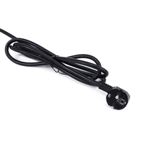 PDU universel durable à 8 voies avec certification UL94V-0 ignifuge CE RoHS pour rack de serveur et centre de données