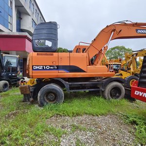 รถขุดดินมือสอง Doosan รุ่น 210W-7 รถขุดล้อยางมือสอง เครื่องจักรก่อสร้างสำหรับงานวิศวกรรม สภาพการทำงานสมบูรณ์แบบ - Product Image 2