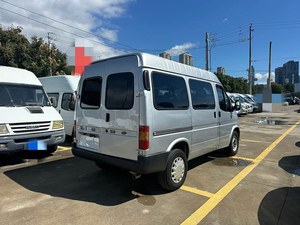 Voitures d'occasion <span class=keywords><strong>Ford</strong></span> <span class=keywords><strong>Transit</strong></span> Classic Mini Van LHD Manuelle Propulsion Arrière 5/6/7 Places 2.8T Diesel Faible Kilométrage Sans Accident Exportation 2013-2016 - Product Image 3