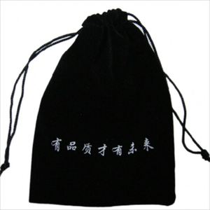 Sac cadeau en velours noir personnalisé à faible MOQ, échantillon gratuit, pochette à cordon, recyclable, imprimé en sérigraphie, estampé à chaud - Product Image 6