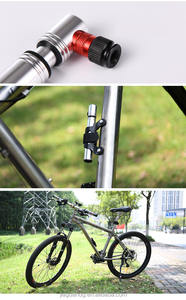 Mini pompe à vélo à main légère à haute pression gonflable à haute visibilité pour vélo de route vtt et autres cycles - Product Image 2