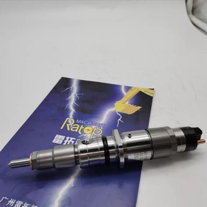 หัวฉีดน้ำมันเชื้อเพลิงเครื่องยนต์ PC200-8 6D107 รุ่นใหม่ หมายเลข 6754-11-3011 หัวฉีด 0445120231 0445120059 - Product Image 3
