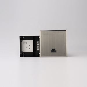 Caja de Piso Impermeable de Acero Inoxidable con Clasificación IP65 y Tomas de Corriente Dobles para Áreas Húmedas - Product Image 4