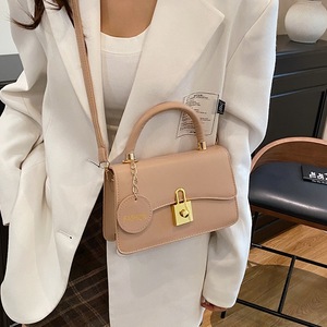 2026年ニューレトロPUレザー女性用ショルダーバッグ、脇の下バッグ、ファッショナブルで多用途なクロスボディバッグ - Product Image 2