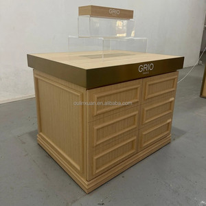 Mesa Nido de Lujo para Centro Comercial, Vitrina Clásica de Boutique, Isla de Exhibición de Aluminio Dorado - Product Image 4