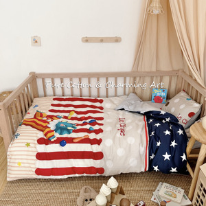 Set di biancheria da letto in tre pezzi in cotone 100% con stampa a cartoni animati, tessuto per un Comfort morbido - Product Image 1