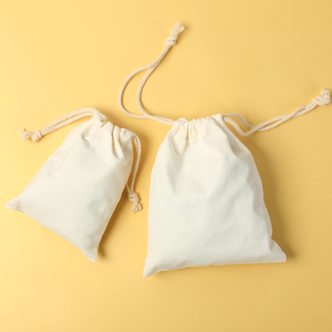 Sachet Pochette en <span class=keywords><strong>Tissu</strong></span> Écologique Réutilisable et Recyclable avec Logo Personnalisé en Gros, <span class=keywords><strong>Sac</strong></span> <span class=keywords><strong>Cadeau</strong></span> en Mousseline de Coton Biologique à Cordon - Product Image 2