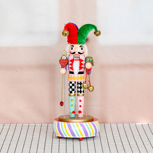 Nueva <span class=keywords><strong>Caja</strong></span> Musical <span class=keywords><strong>de</strong></span> Madera con Base <span class=keywords><strong>de</strong></span> Cascanueces <span class=keywords><strong>de</strong></span> Estilo Europeo, Acabado Pintado a Mano, Regalo Artesanal <span class=keywords><strong>de</strong></span> Navidad - Product Image 1