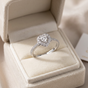Anillos Halo de Moissanita Adodo Fine S925 de Plata de Ley con Baño de Rodio, Corte Radiante Invisible de 4 Quilates VVS GRA para Mujer - Product Image 2