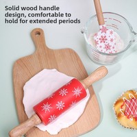Kit de pâtisserie de Noël, ensemble de 4 pièces, spatule en silicone, pinces à aliments, rouleau à pâtisserie, fouet à œufs, coffret cadeau, ensemble d'outils de pâtisserie pour la maison
