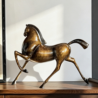 Sculpture de cheval en aluminium faite à la main, style Art déco moderne, décoration pour la maison et l'hôtel, ornement de table pour le salon