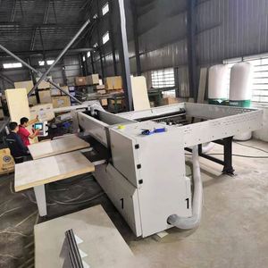 Sierra de mesa automática para carpintería, sierra de panel CNC de carga trasera, máquina de corte de vigas - Product Image 4