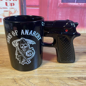 Креативная трансграничная чашка для воды с черепом, мультяшный керамический пистолет, кружка с изображением пустынного орла, кофейная кружка с револьвером для иностранных подарков - Product Image 3