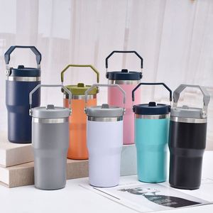 Vaso Térmico de Viaje con Asa de Agarre Cómodo, Taza Aislada al Vacío de Acero Inoxidable de 20oz para Uso en el Automóvil - Product Image 1