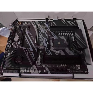 Nueva placa base AMD de escritorio para <span class=keywords><strong>Gigabyte</strong></span> X570 UD - Product Image 4