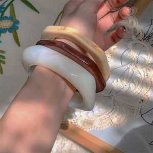Pulseras de resina de moda para mujer, brazaletes cuadrados geométricos anchos de acrílico, joyería con abalorio para mujer <span class=keywords><strong>2021</strong></span> - Product Image 5