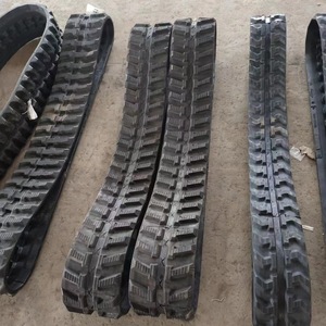 รางยางวิศวกรรม EPDM แบบหนักพร้อมฟันเหล็กสำหรับแชสซีรถขนส่ง - Product Image 1