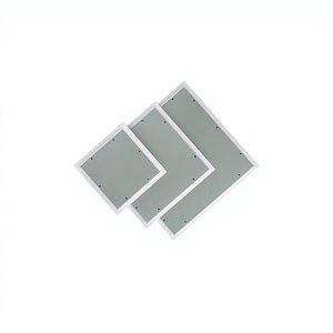 Panneau d'accès en aluminium avec système de verrouillage innovant pour un passage utilitaire facile et sécurisé - Product Image 1
