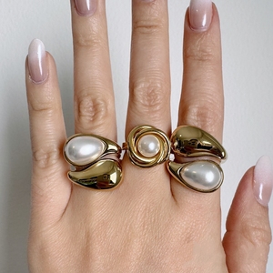 Anel Ajustável de Pérola Simulada em Forma de Gota para Mulheres, Joia Elegante em Aço Inoxidável 316L com Revestimento em Ouro e Platina - Product Image 1