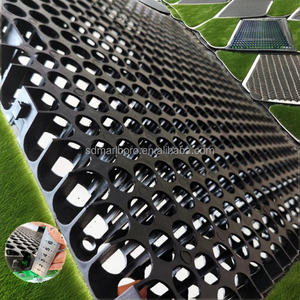 Tapis <span class=keywords><strong>de</strong></span> drainage en cellules alvéolaires pour pelouse artificielle HDPE 30 mm, pour toiture, jardin et barrage, avec surface alvéolée, garantie 5 ans - Product Image 1