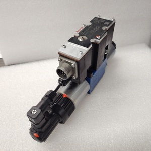 4WRA6W30-2X/G24K4/V 4WREE 6 E1-16-24/G24K31/F1V R900732536 4WRAE10W1-60-2X/G24K31/F1V วาล์วควบคุมไฮดรอลิกแบบสัดส่วน - Product Image 2