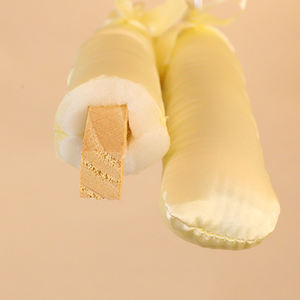 Percha de tela suave de espuma gruesa de seda colorida para vestido de novia, perchas acolchadas de satén para ropa de mujer, vestido de novia - Product Image 3