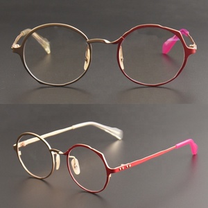 Pequeñas <span class=keywords><strong>gafas</strong></span> <span class=keywords><strong>de</strong></span> titanio <span class=keywords><strong>Gafas</strong></span> Retro Hermoso marco óptico <span class=keywords><strong>Comprar</strong></span> <span class=keywords><strong>gafas</strong></span> en línea <span class=keywords><strong>Gafas</strong></span> negras para damas - Product Image 6