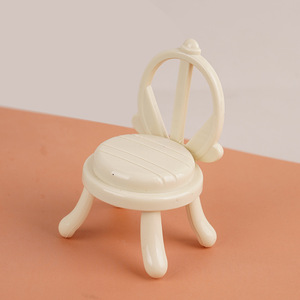 Casa <span class=keywords><strong>de</strong></span> muñecas en miniatura, sillas pequeñas realistas para la cocina y la sala <span class=keywords><strong>de</strong></span> estar, decoraciones para escenas <span class=keywords><strong>de</strong></span> juego <span class=keywords><strong>de</strong></span> simulación para niños - Product Image 3