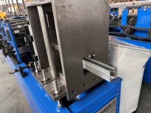 آلة توجيه الباب السريع ذات التحكم الآلي PLC مع إطار فولاذي ومحرك تروس عالي الكفاءة وعمر خدمة طويل - Product Image 4