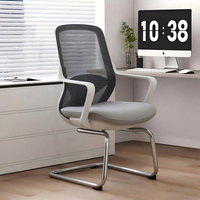 Chaise de bureau ergonomique en maille avec dossier rembourré, coussin d'assise, support lombaire et base rotative pour