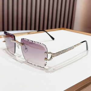 Nuovi Occhiali da Sole Rettangolari Senza Montatura di Lusso Unisex con Decorazioni in Diamanti, Montatura Dorata, Lenti Sfumate, Protezione UV400, Occhiali alla <span class=keywords><strong>Moda</strong></span> per Feste - Product Image 6