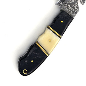 Couteau de chasse artisanal en acier Damas avec manche en bois, personnalisable OEM pour le camping en plein air, le bushcraft et la survie - Product Image 5