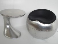 Table basse en aluminium de style loft industriel rétro aviateur de luxe avec chaise pour le salon
