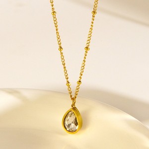 Modische Wassertropfen-Form Anhänger-Halskette Design-Schmuck Ohrstecker Edelstahl 18k Goldplattierung Zirkon-Ketten-Halskette - Product Image 4