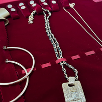 Mise à niveau Collier Bracelet Boucles D'oreilles Anneau De Stockage Rouleau Doux Velours Gris Titulaire Portable Compact Élégant Bijoux Sac De Voyage