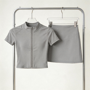 Conjunto Deportivo Casual de Dos Piezas para <span class=keywords><strong>Mujer</strong></span>, Top de Manga Corta con Cuello Alto y Cierre, Minifalda Ajustada, Estilo Moderno de Verano, Gran Venta 2026 - Product Image 2