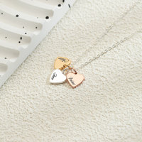 Collier en acier inoxydable avec double largeur en forme de cœur plaqué or personnalisé Collier avec nom de bijouterie
